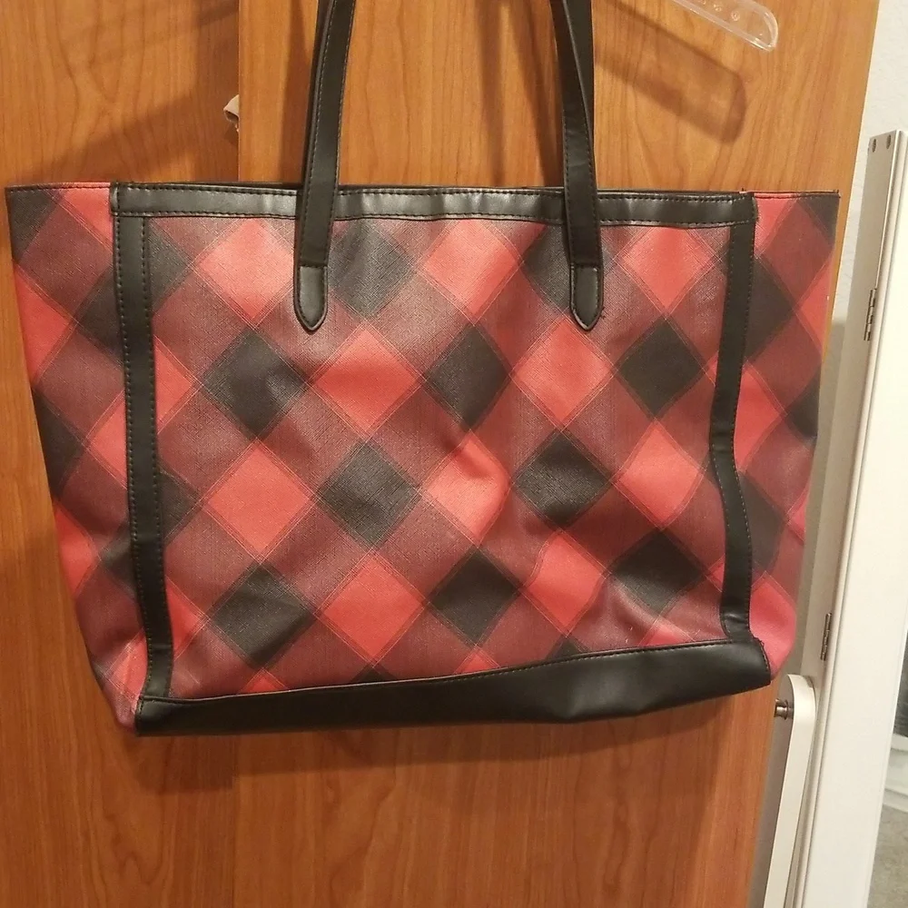 Red and Black Victoria’s Secret Tote - Picture 2 of 3